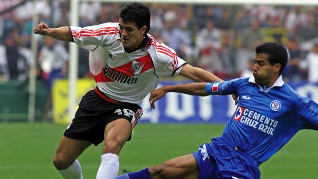La ruta de Cruz Azul hasta la final de la Libertadores en 2001