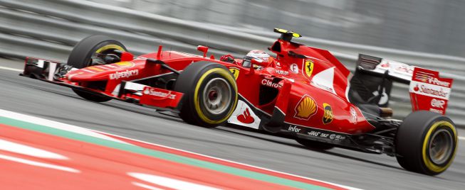 Vettel sorprende a Mercedes y Alonso continúa con dudas