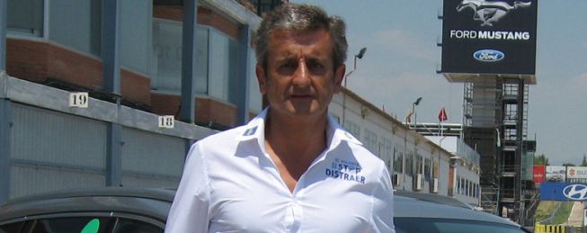Luis Moya: “Carlos Sainz se recuperará e irá al Dakar”