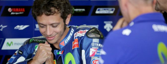 Rossi: “Tendré que pasar rápido a Iannone y Hernández”