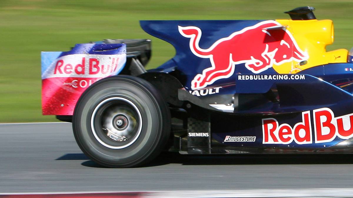 Resultado de imagen de aleta de tiburon f1