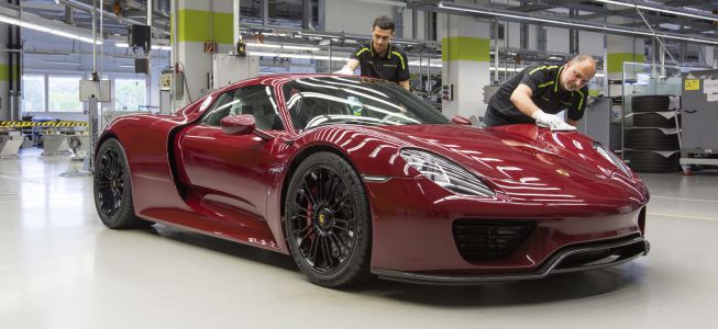 Se acabó: fabricado el último Porsche 918 Spyder