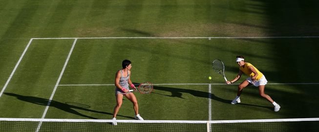 Muguruza y Suárez, en la final de dobles de Birmingham