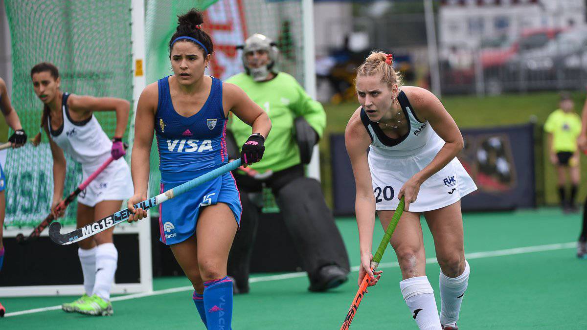 Las Leonas golean a Uruguay y clasifican para semifinales ...