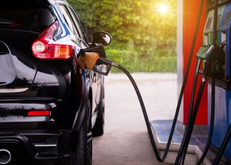 ¿Qué día de la semana es más barato echar gasolina? Diez trucos para ahorrar al repostar