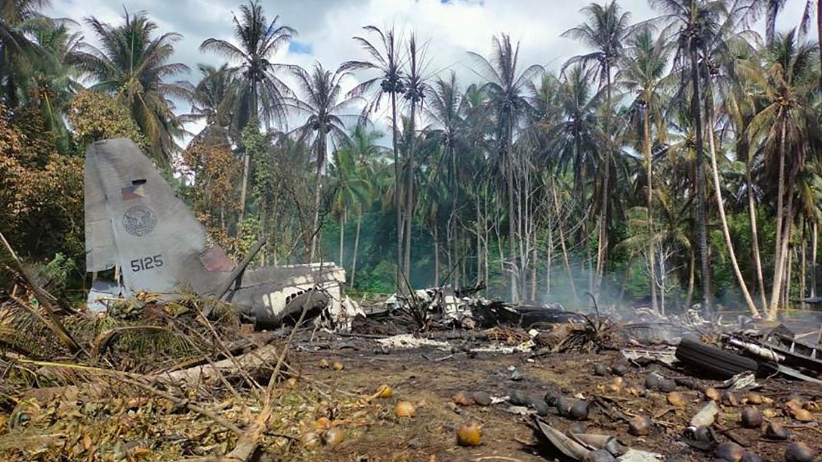 Fallecen 29 personas en un accidente de avión