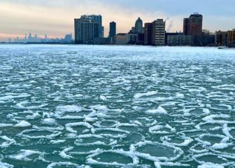 Las misteriosas formaciones de hielo que han aparecido en Chicago
