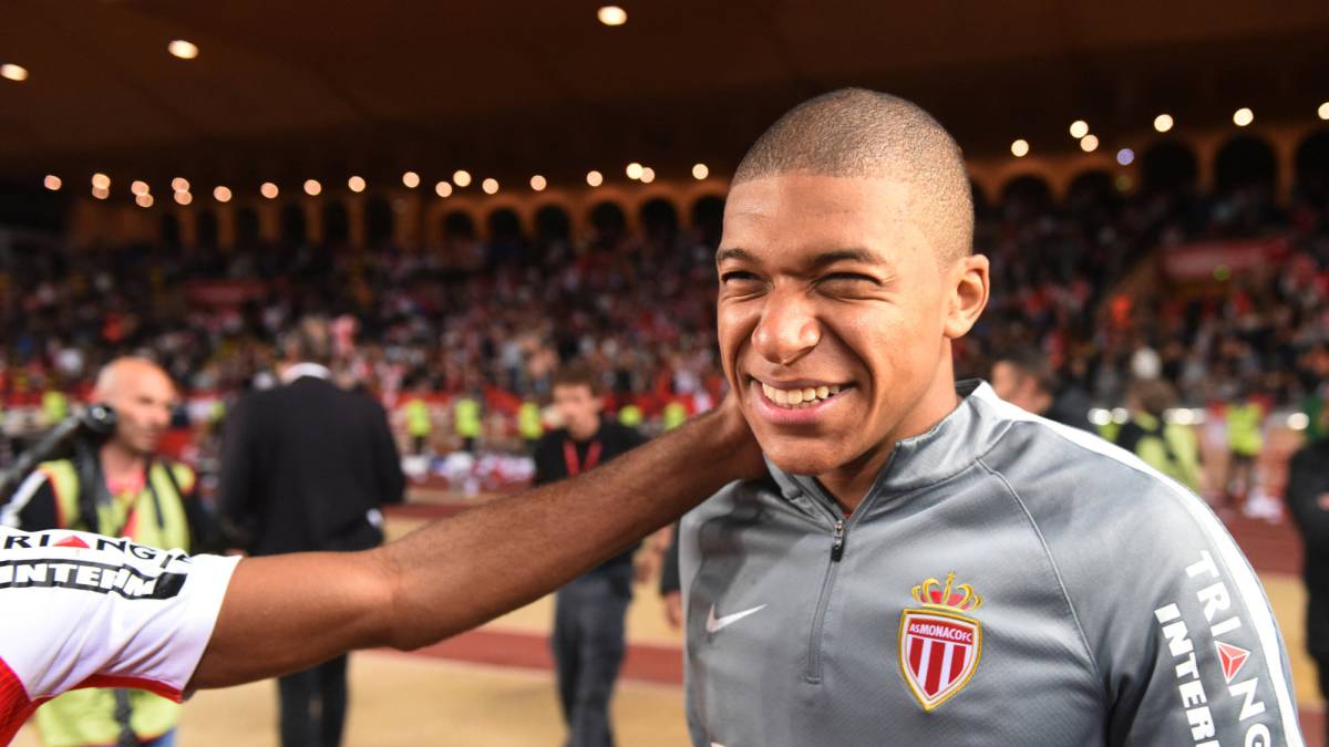 Mbappe wins big at the Ligue 1 awards - AS.com