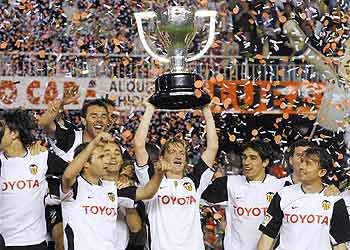 El Valencia, mejor club del Mundo de 2004 