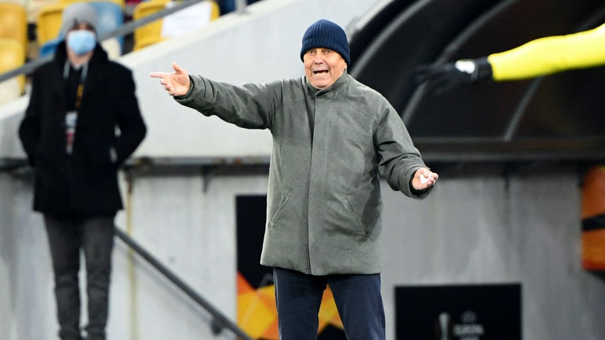Lucescu:-"They-beat-us-by-two-mistakes-they-are-favorites-but-we-are-going-to-compete" Lucescu:-"They-beat-us-by-two-mistakes-they-are-favorites-but-we-are-going-to-compete"