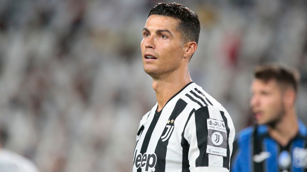Cristiano-offers-himself-to-City