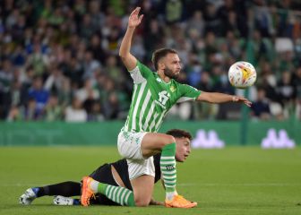 Una sombra de duda sobre la pareja de Bartra en defensa