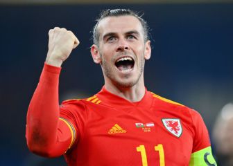 Bale returns to Wales to risk his future and the World Cup