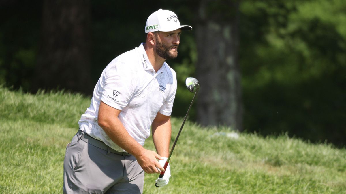 Jon-Rahm-starts-in-Baltimore-with-the-bite-of-the-'Jaws'