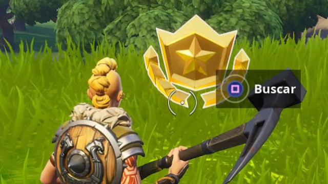 fortnite battle royale registra el lugar adonde apuntan las cabezas de piedra - lugar donde apunta el cuchillo de fortnite