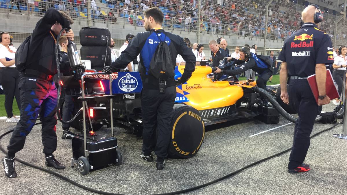 The Strange Curiosity Of Newey In Front Of Mclaren Mcl34