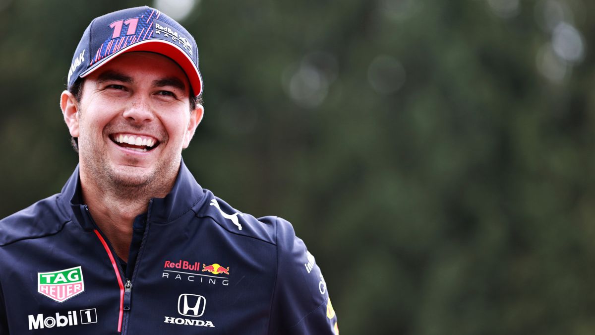 Checo-renews-with-Red-Bull