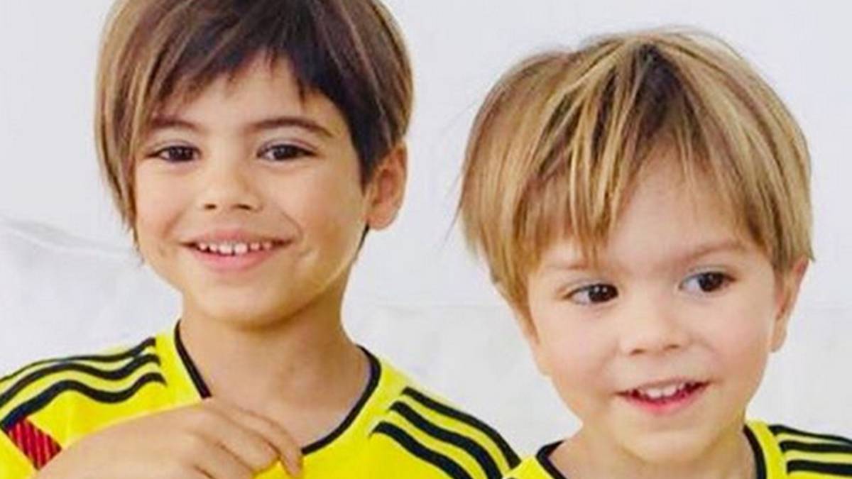 Los hijos de Piqué y Shakira animan a Colombia en su debut ...