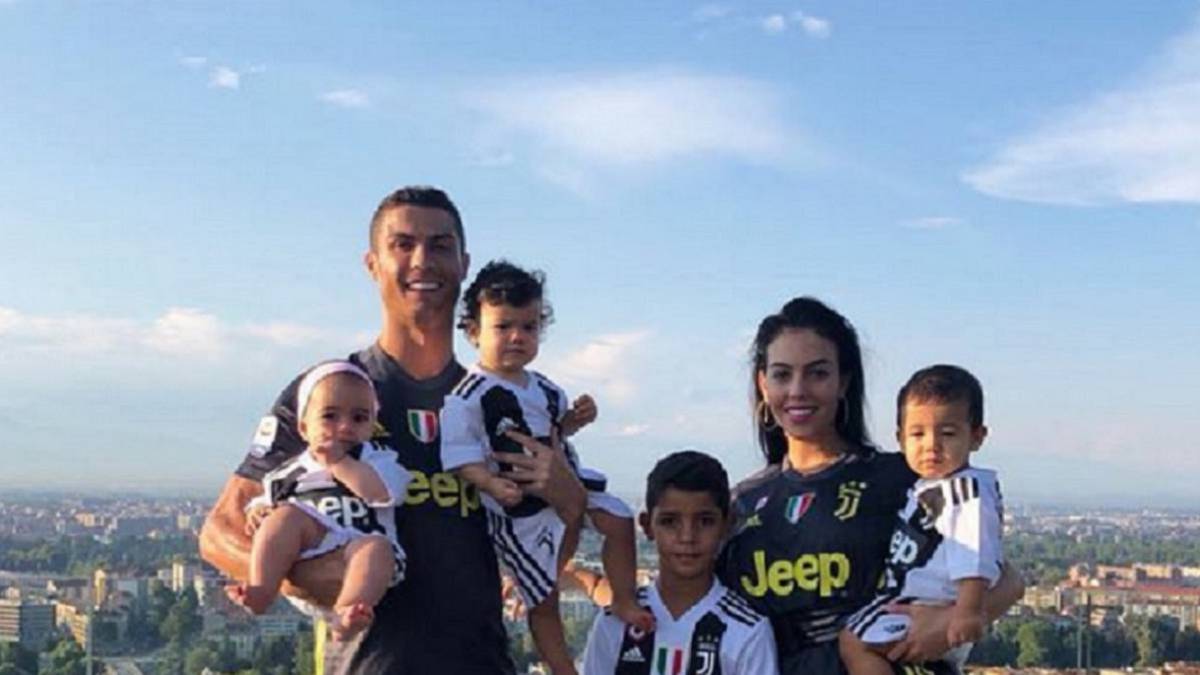 El hijo de Cristiano Ronaldo ficha por la cantera de la Juventus y ya