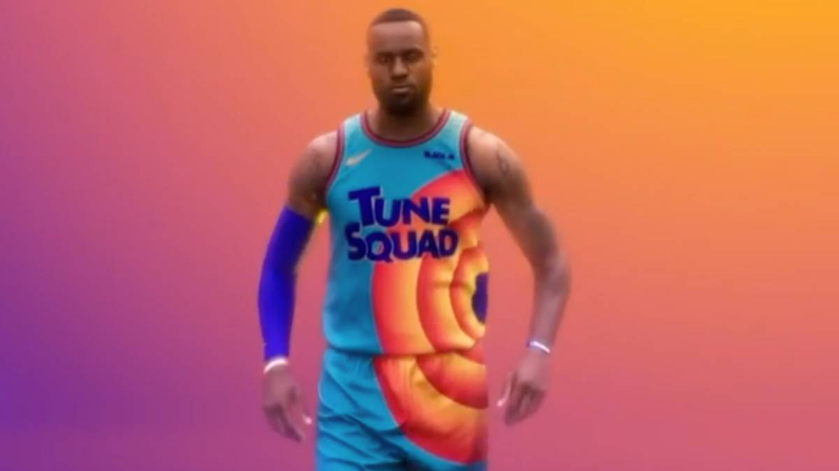 tune squad kit