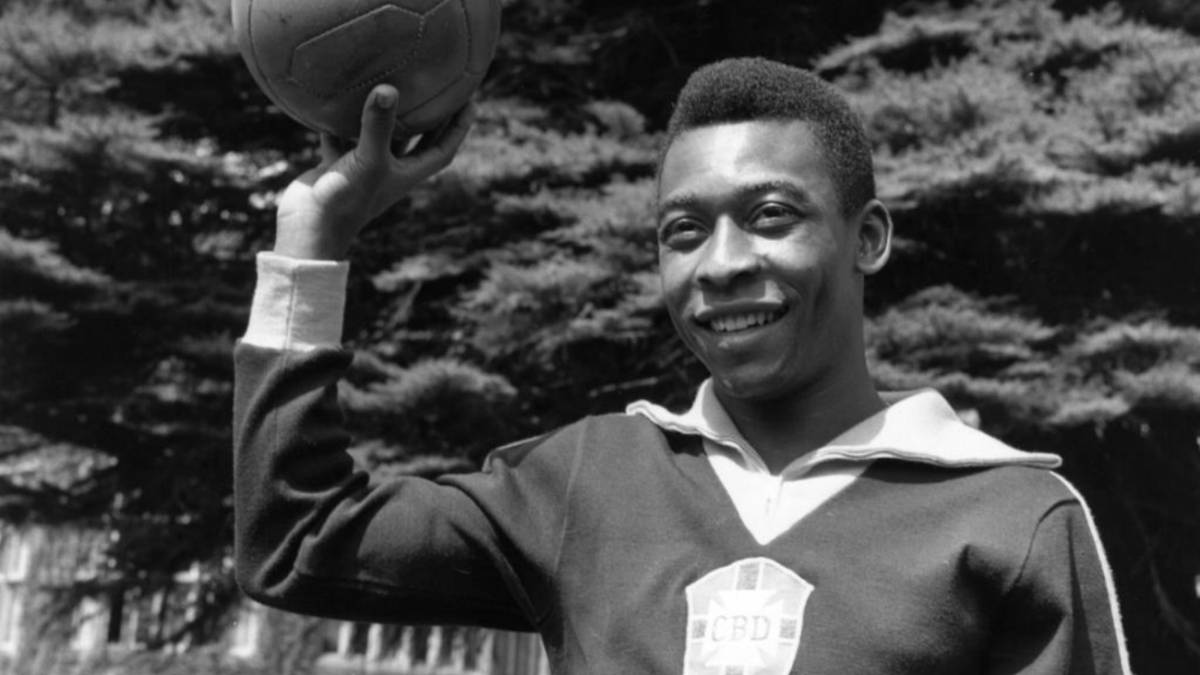 Resultado de imagen para pele jugando de portero